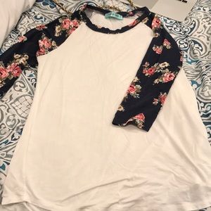 Floral sleeve tee